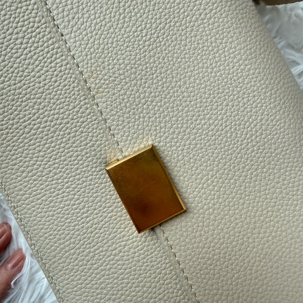 The Curated Classic Bag in Cream like new - Picture 3 of 8